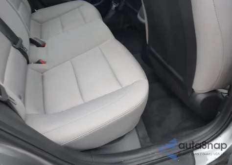 2018 Hyundai Elantra Se z USA, uszkodzony, nr VIN 5NPD74LF3JH243326